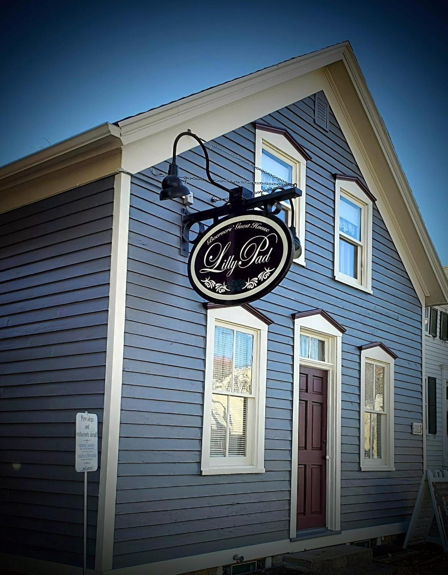 Hotel Lilly Pad Cedarburg Exterior foto